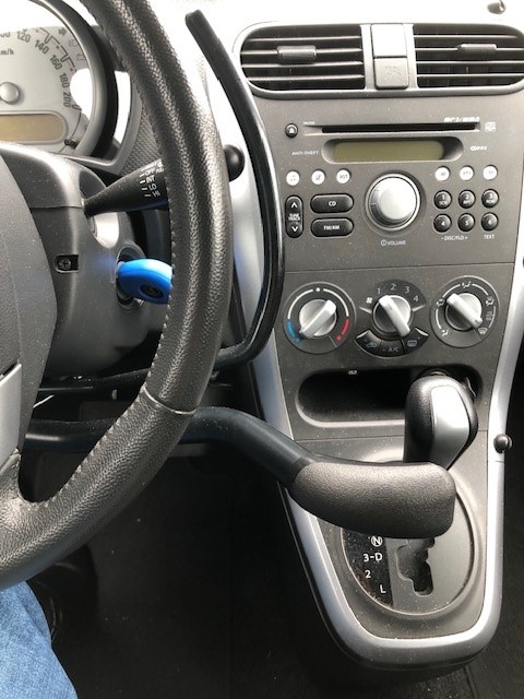 bediening verlichting wissers door middel van beugel over stuurkolom