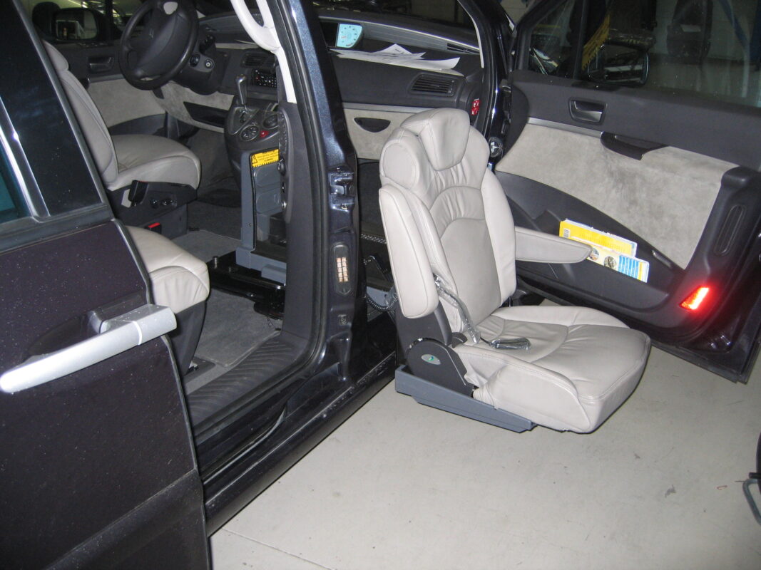 Zwenkstoel autoaanpassing